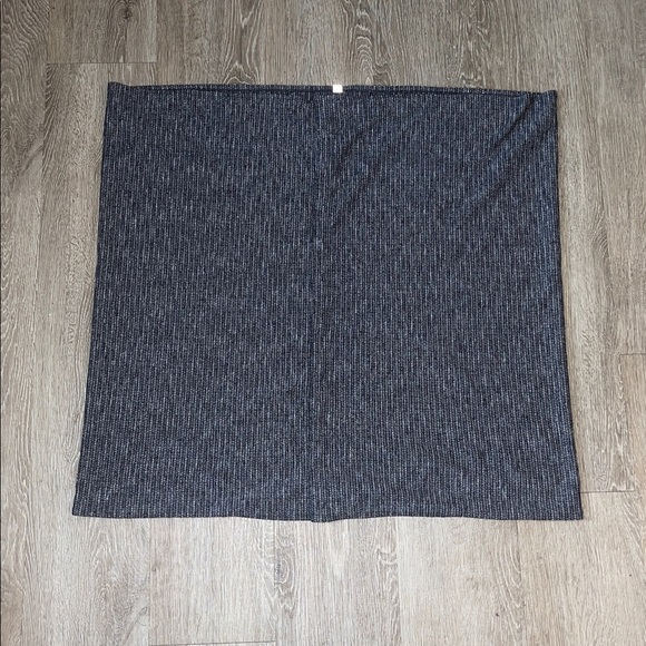 Lululemon Rulu Vinyasa Scarf black and white versatile infinity - Picture 5 of 6